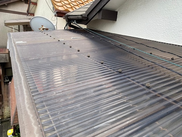 明石市　雹被害の波板